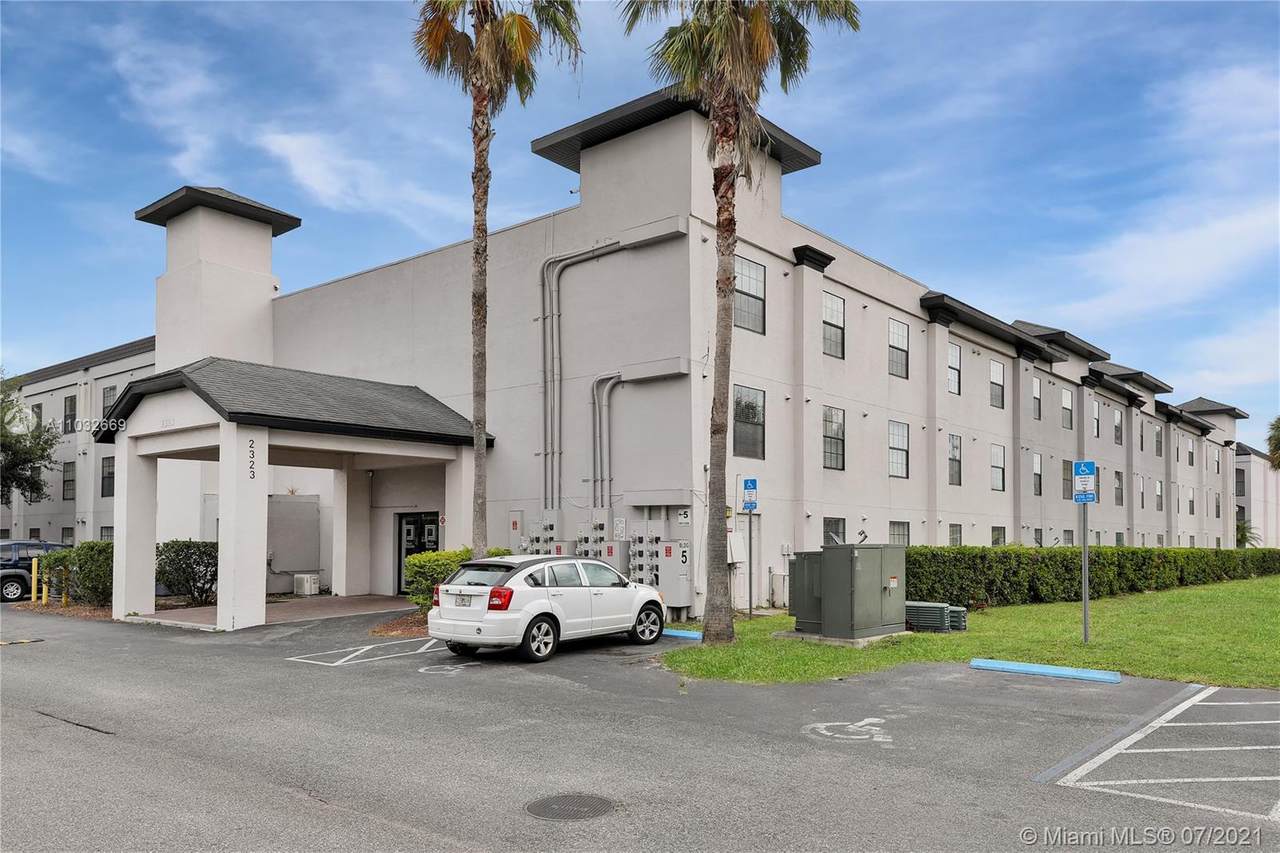 2323 Mccoy - Photo 1