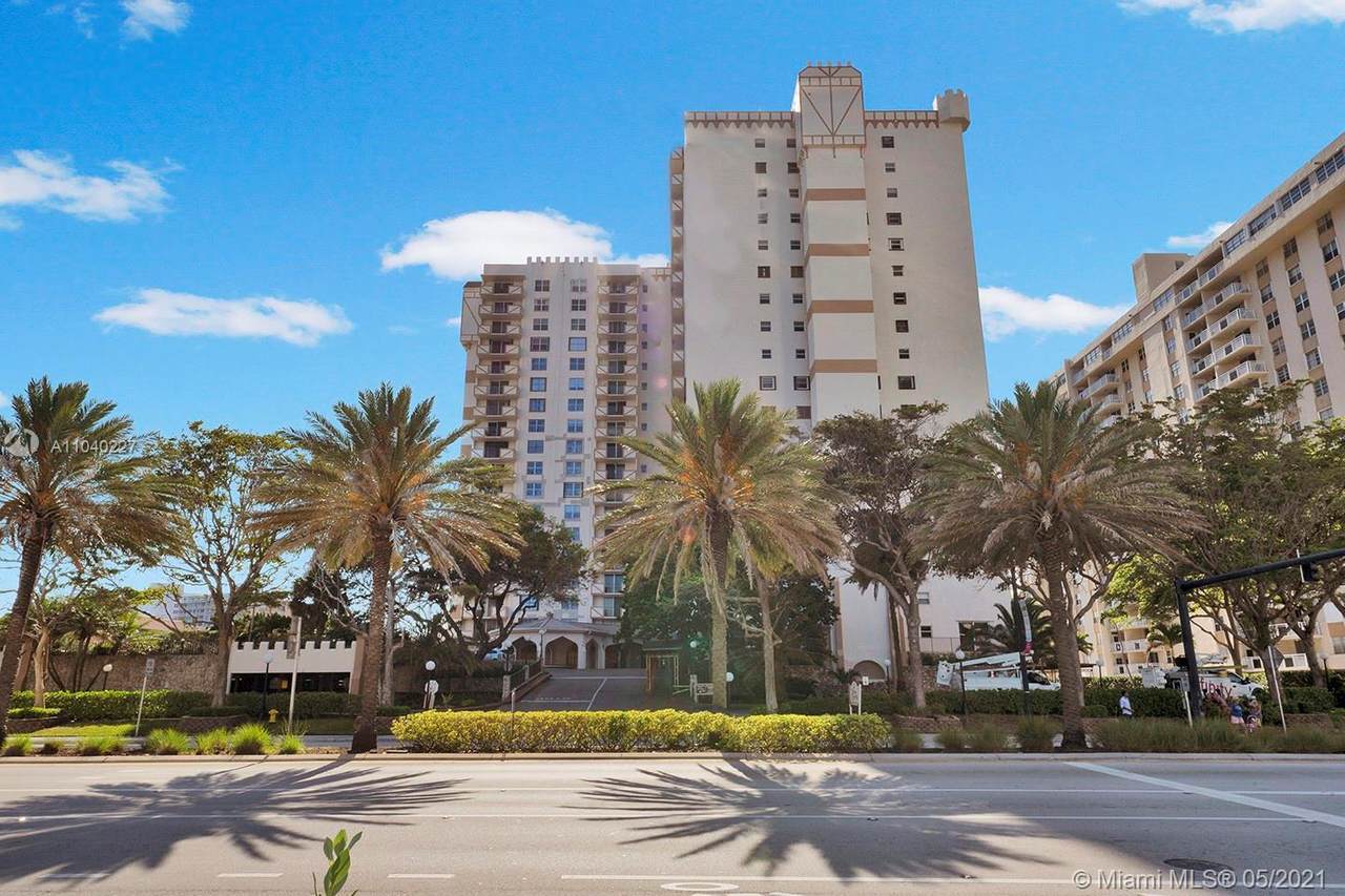 1865 Ocean Dr - Photo 1