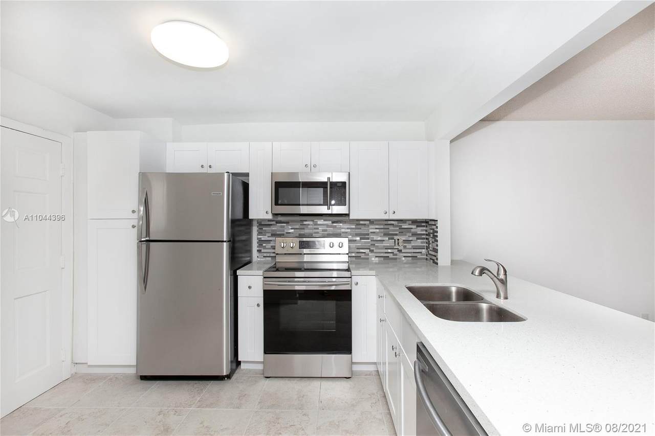 5961 Falls Cir Dr - Photo 1