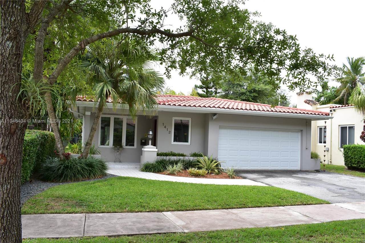 1412 Medina Ave - Photo 1