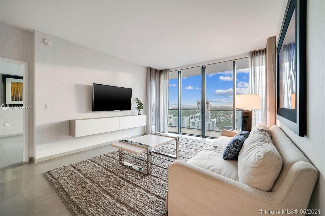 88 7th St - Photo 1