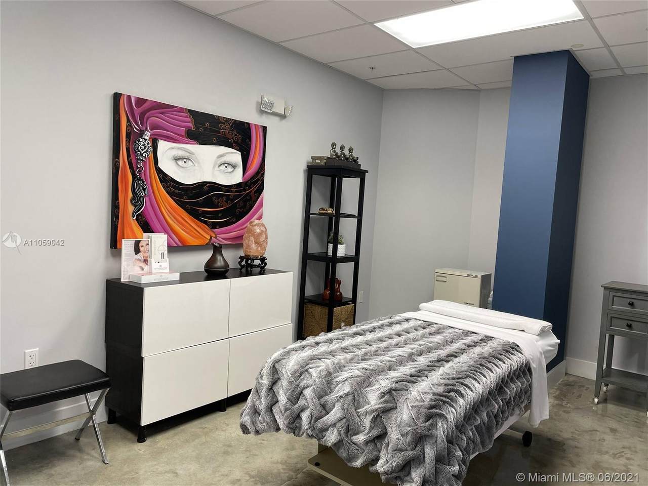 1805 Ponce De Leon Blvd - Photo 1