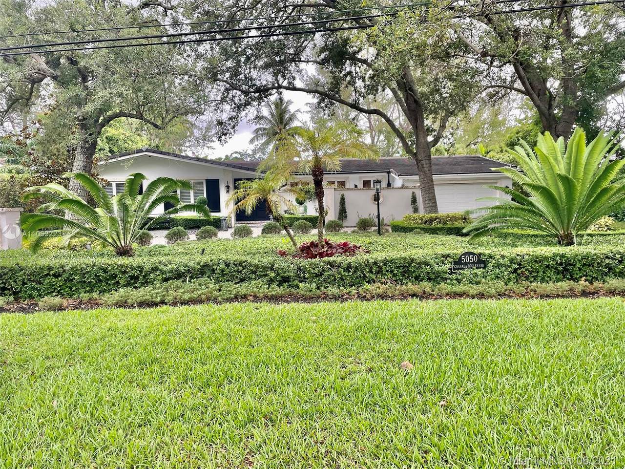 5050 Granada Blvd - Photo 1