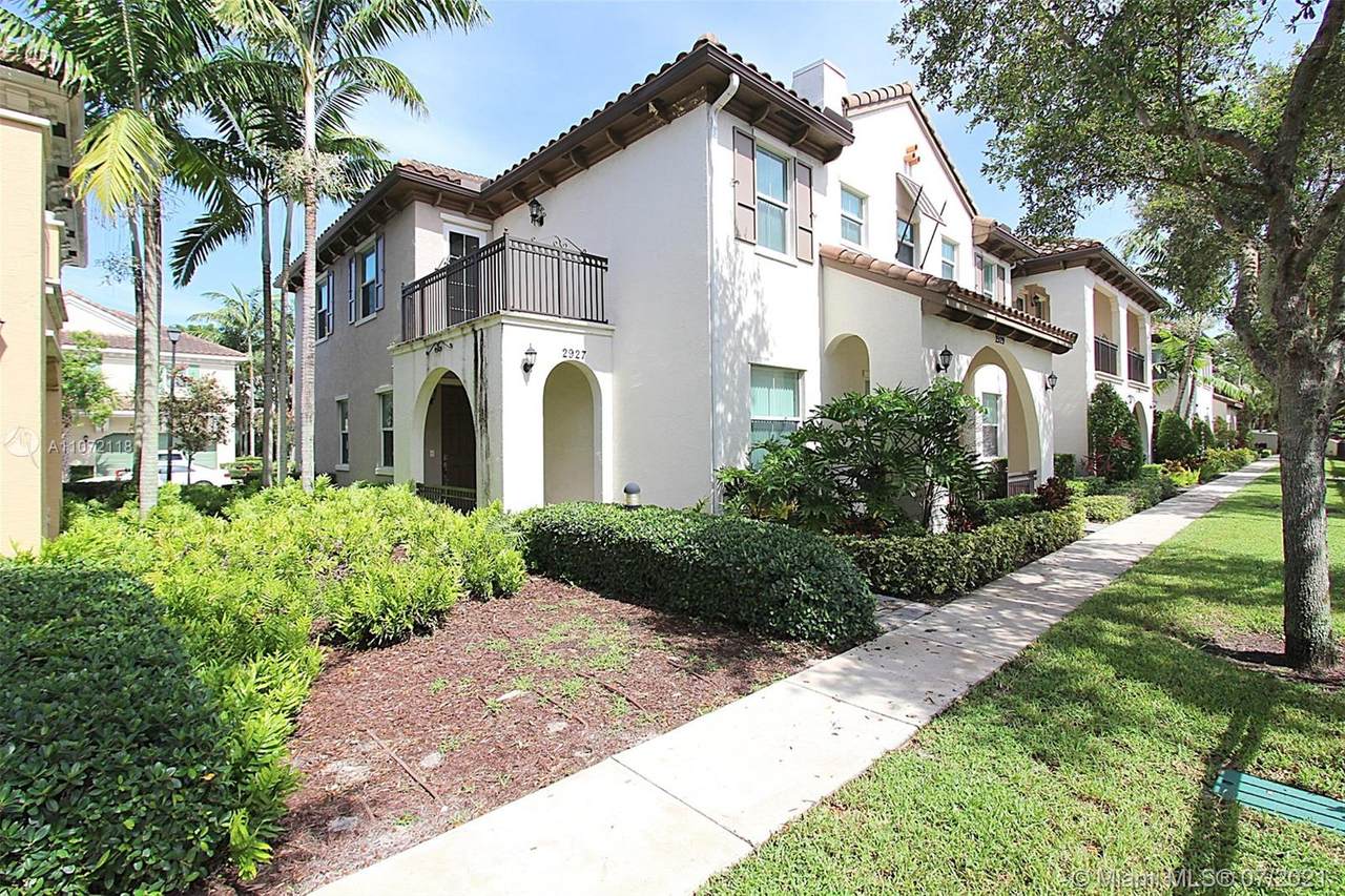 2927 Cascada Isles Way - Photo 1