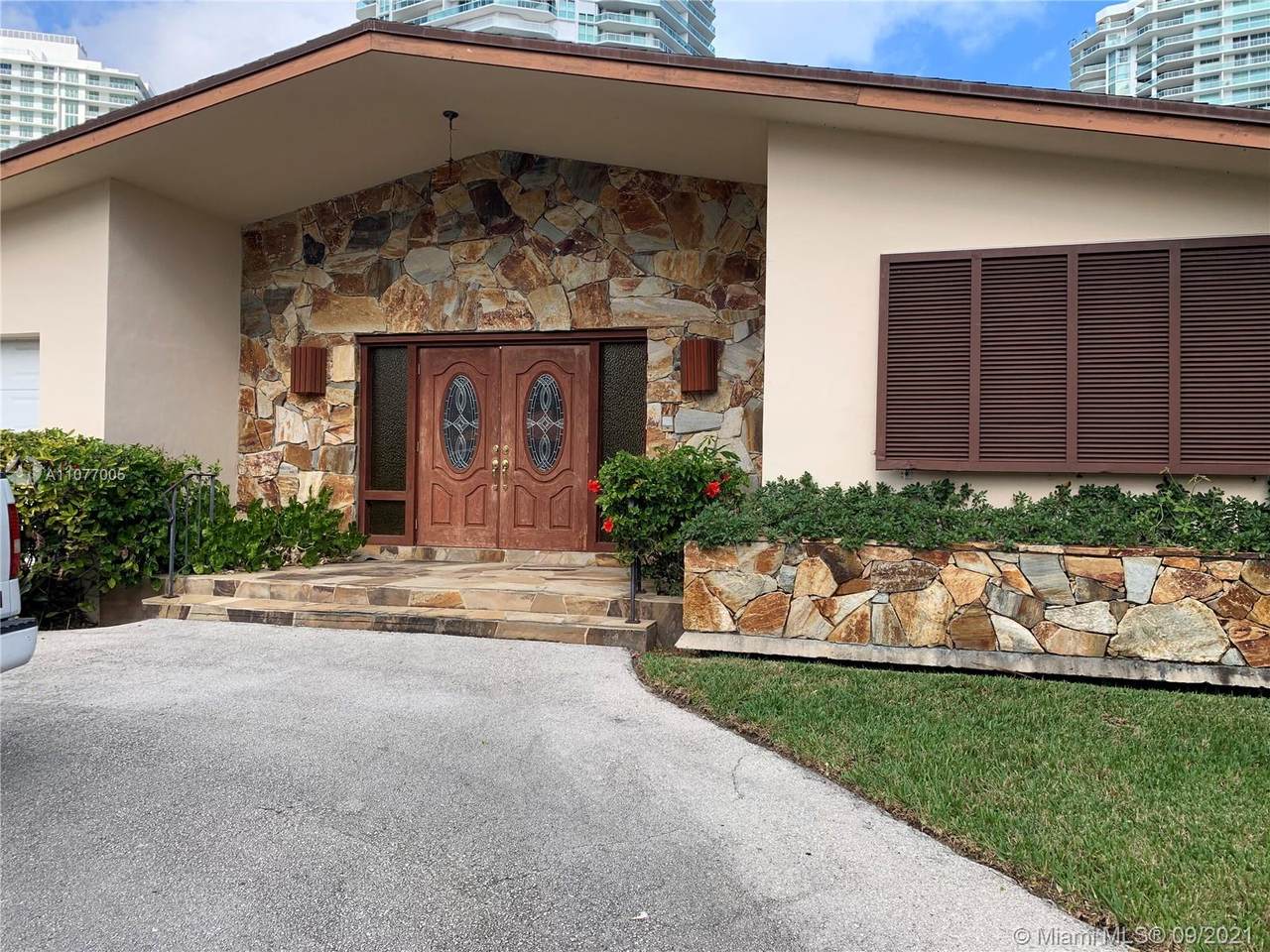 245 Atlantic Ave - Photo 1
