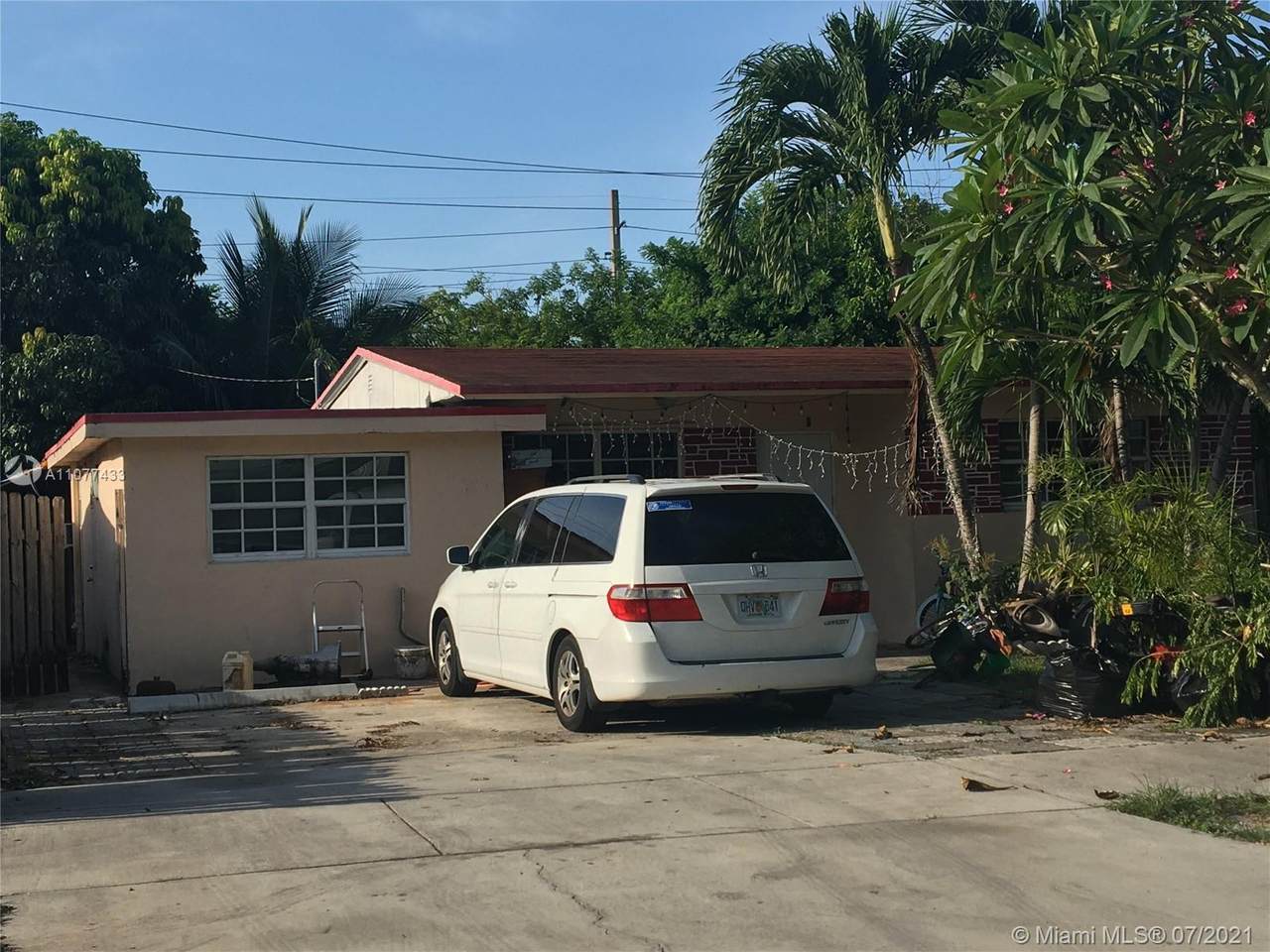 6125 Dawson St - Photo 1