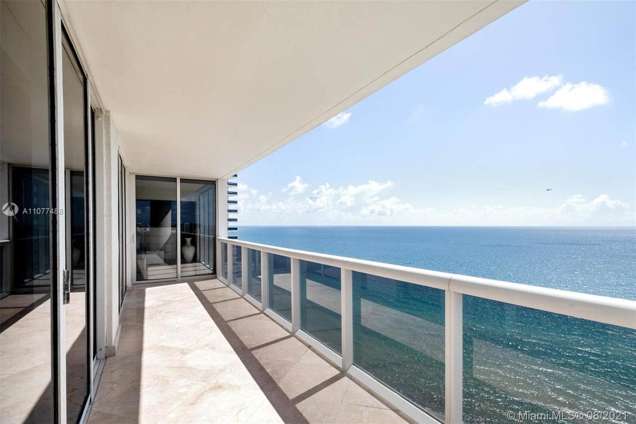 1850 Ocean Dr - Photo 1