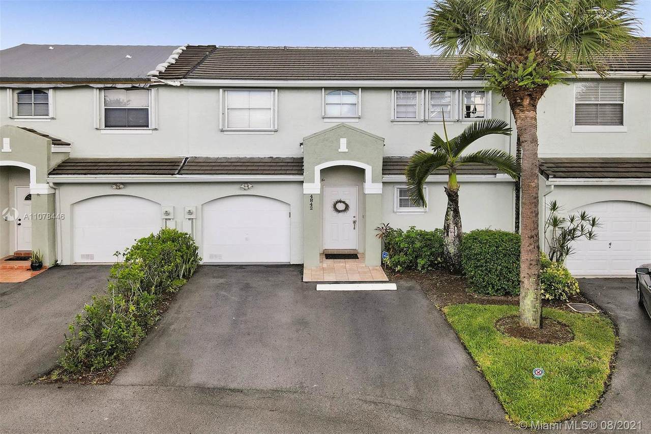 4842 Grapevine Way - Photo 1