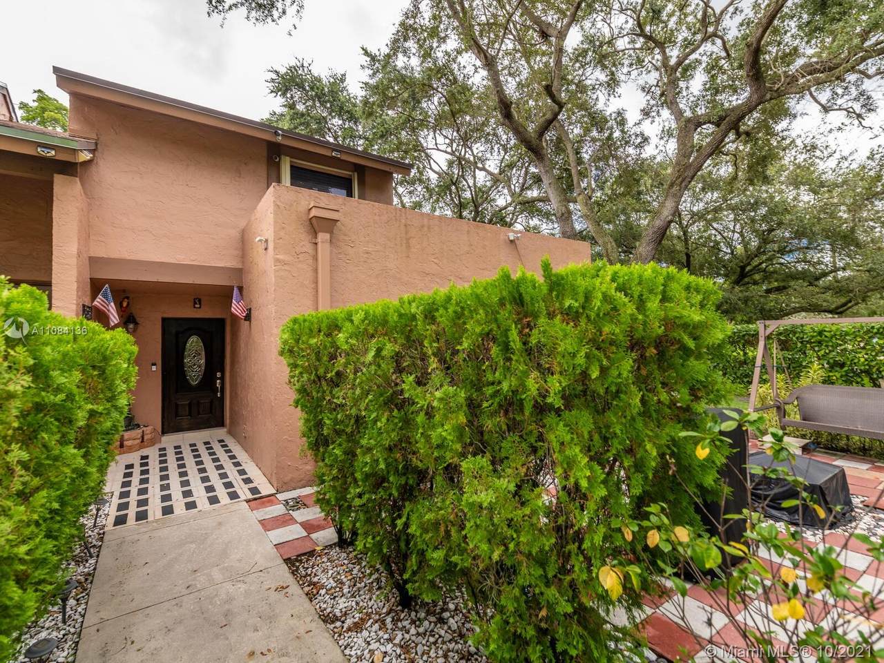 41 Chestnut Cir - Photo 1