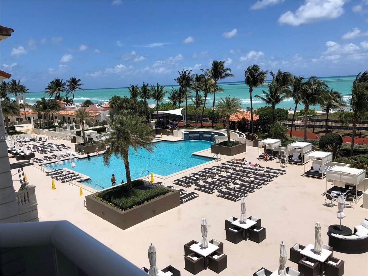 4775 Collins Ave - Photo 1