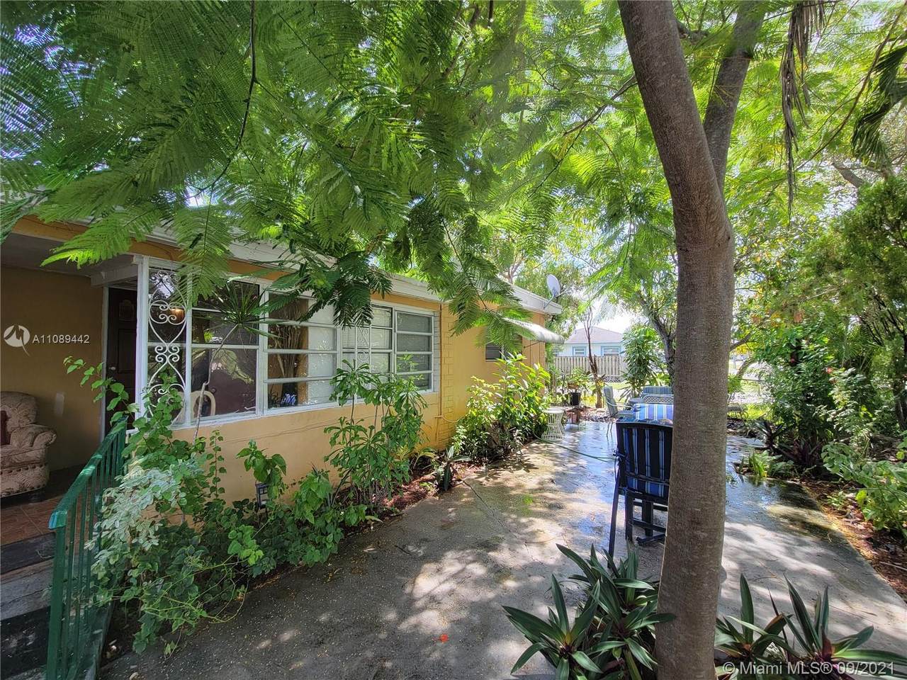 2001 22nd Ave - Photo 1