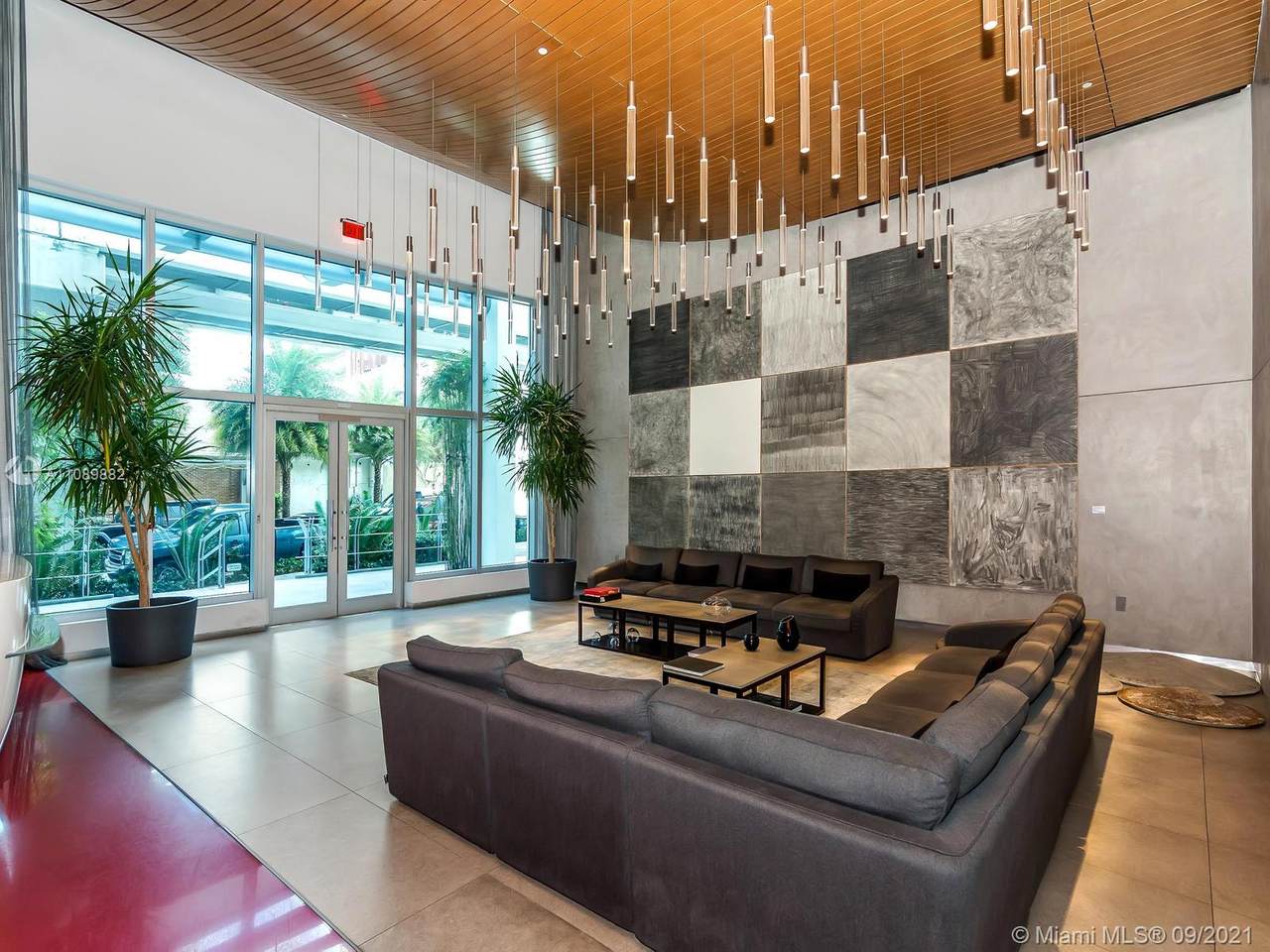 1100 Miami Ave - Photo 1