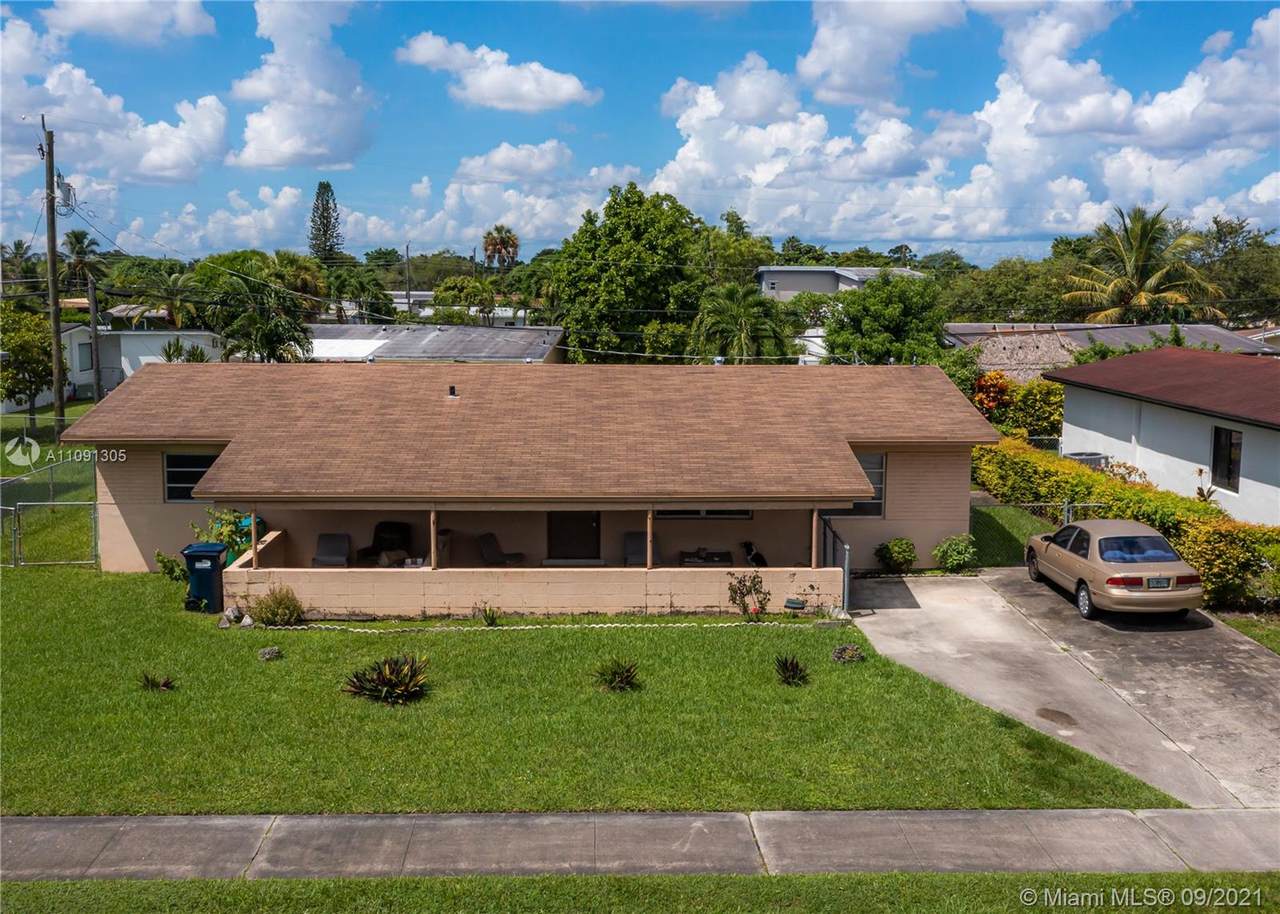 5300 89th Pl - Photo 1