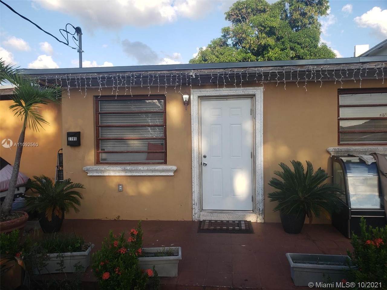 2785 31st Ave - Photo 1