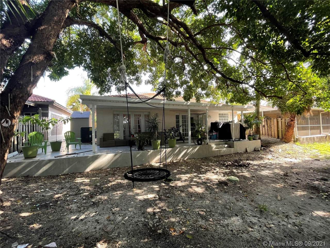5752 97th Pl - Photo 1