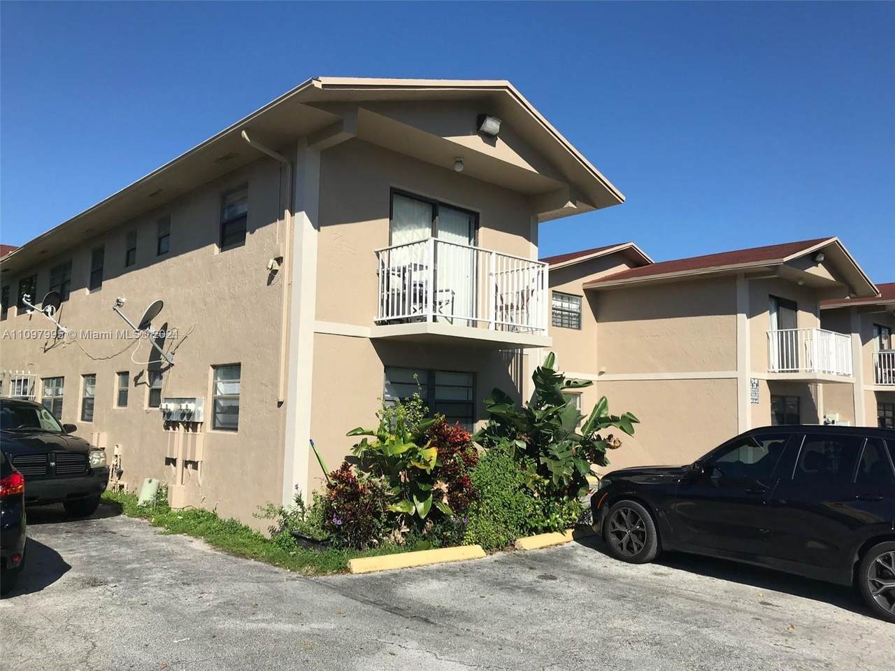 5930 25th Ct - Photo 1