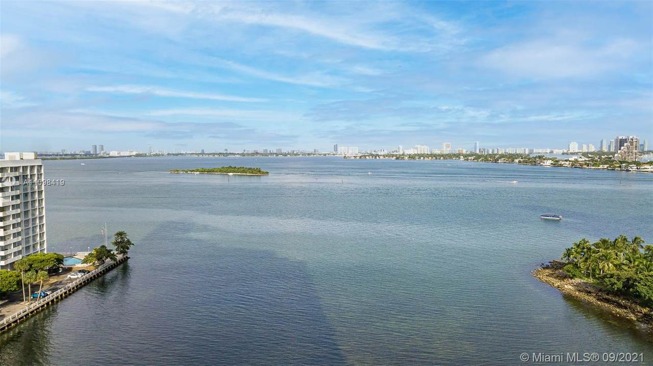 2020 Bayshore Dr - Photo 1