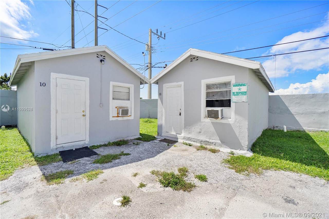 12101 Everglades St - Photo 1