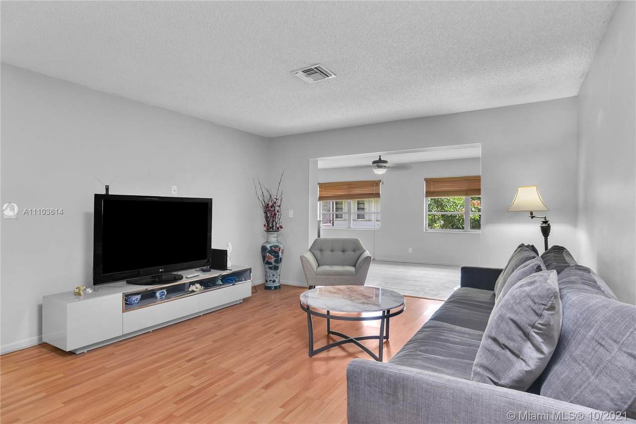 7118 101st Ave - Photo 1