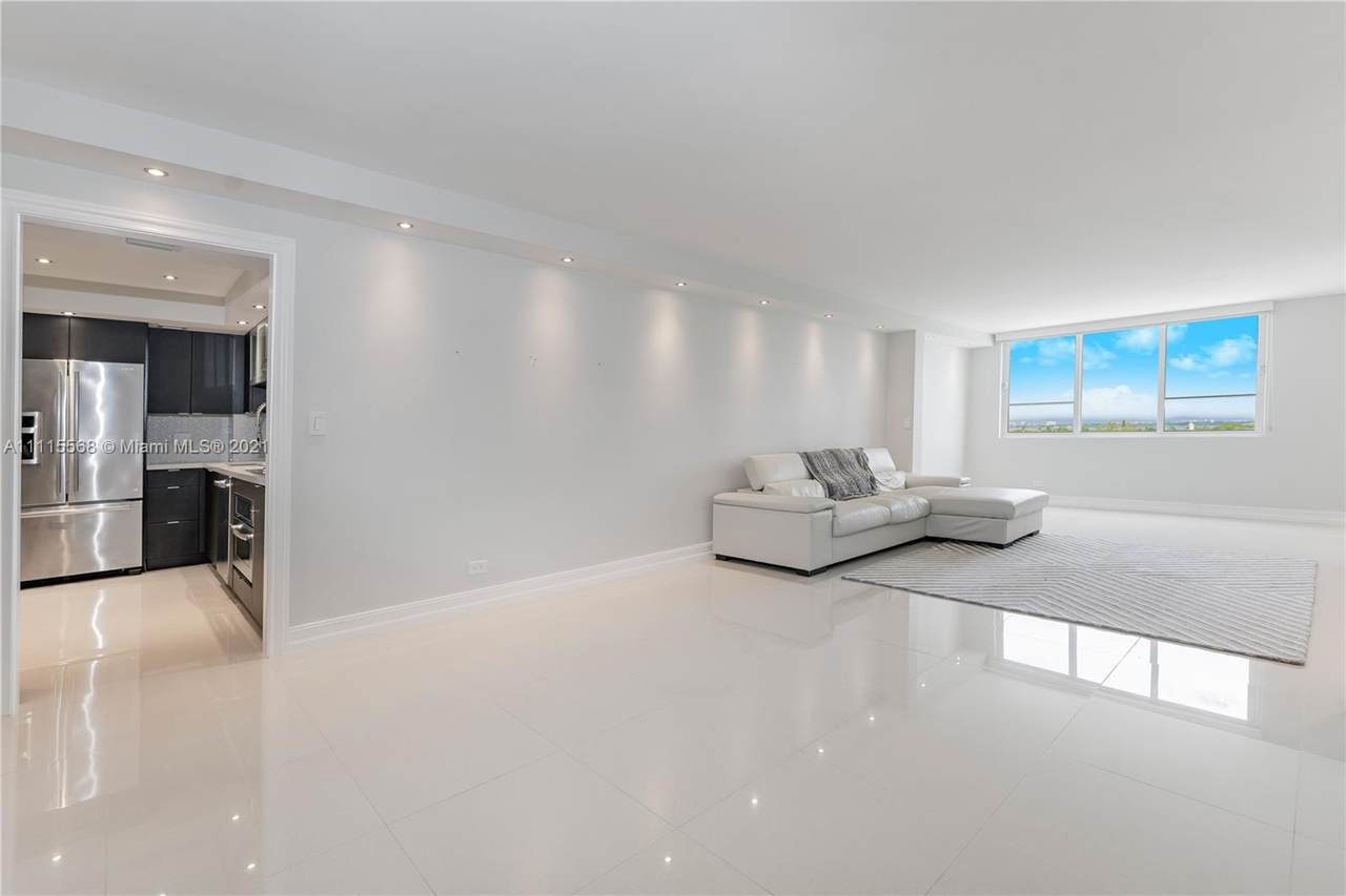 5005 Collins Ave - Photo 1