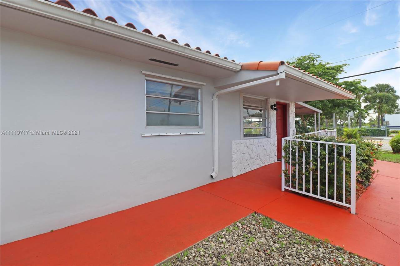 2601 107th Ave - Photo 1