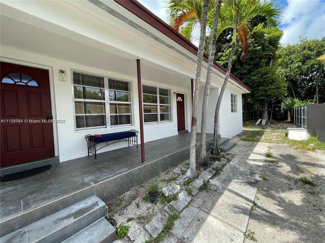 183 168th St - Photo 1
