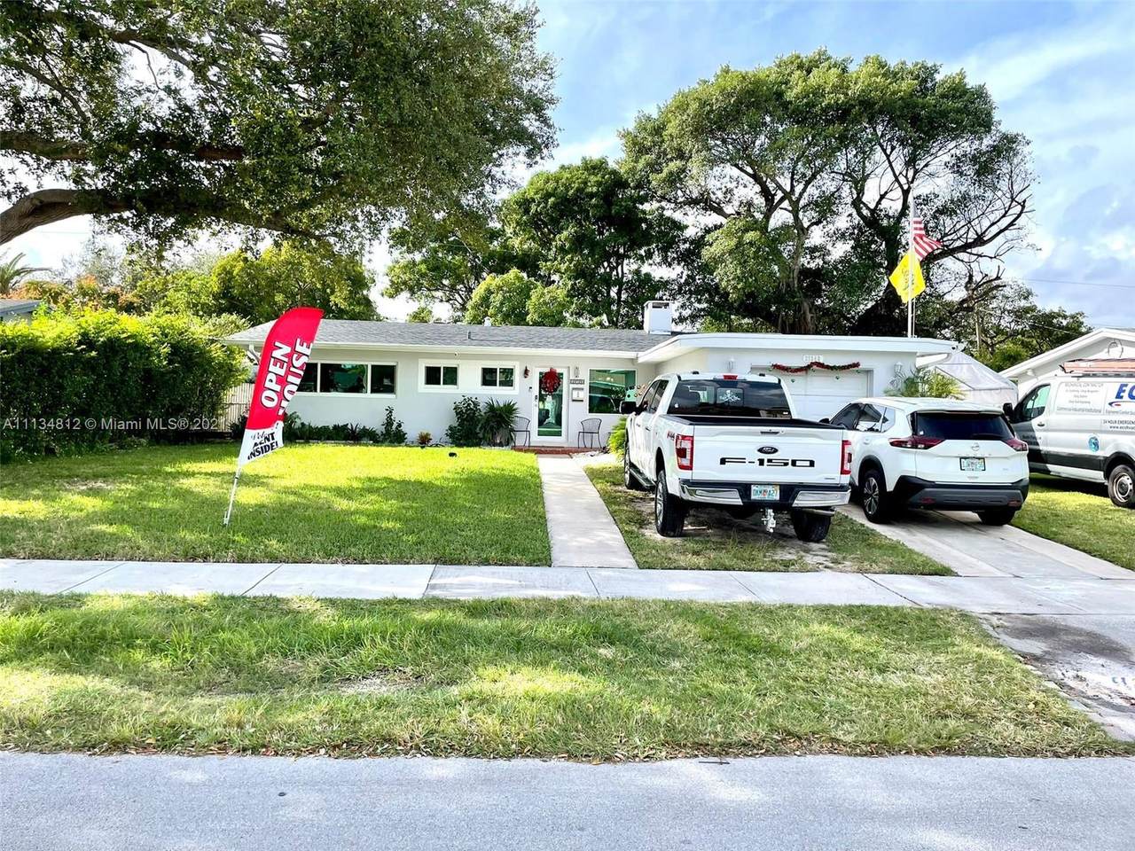 20540 Leeward Ln - Photo 1