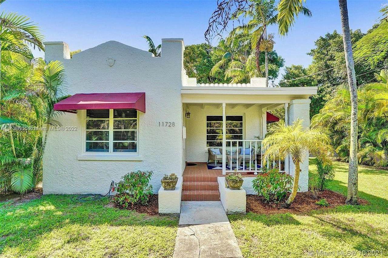 11728 6th Ave - Photo 1