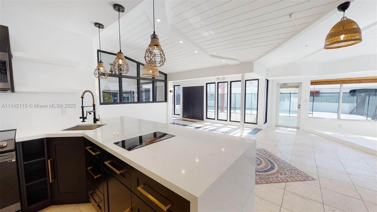 8440 Byron Ave - Photo 1