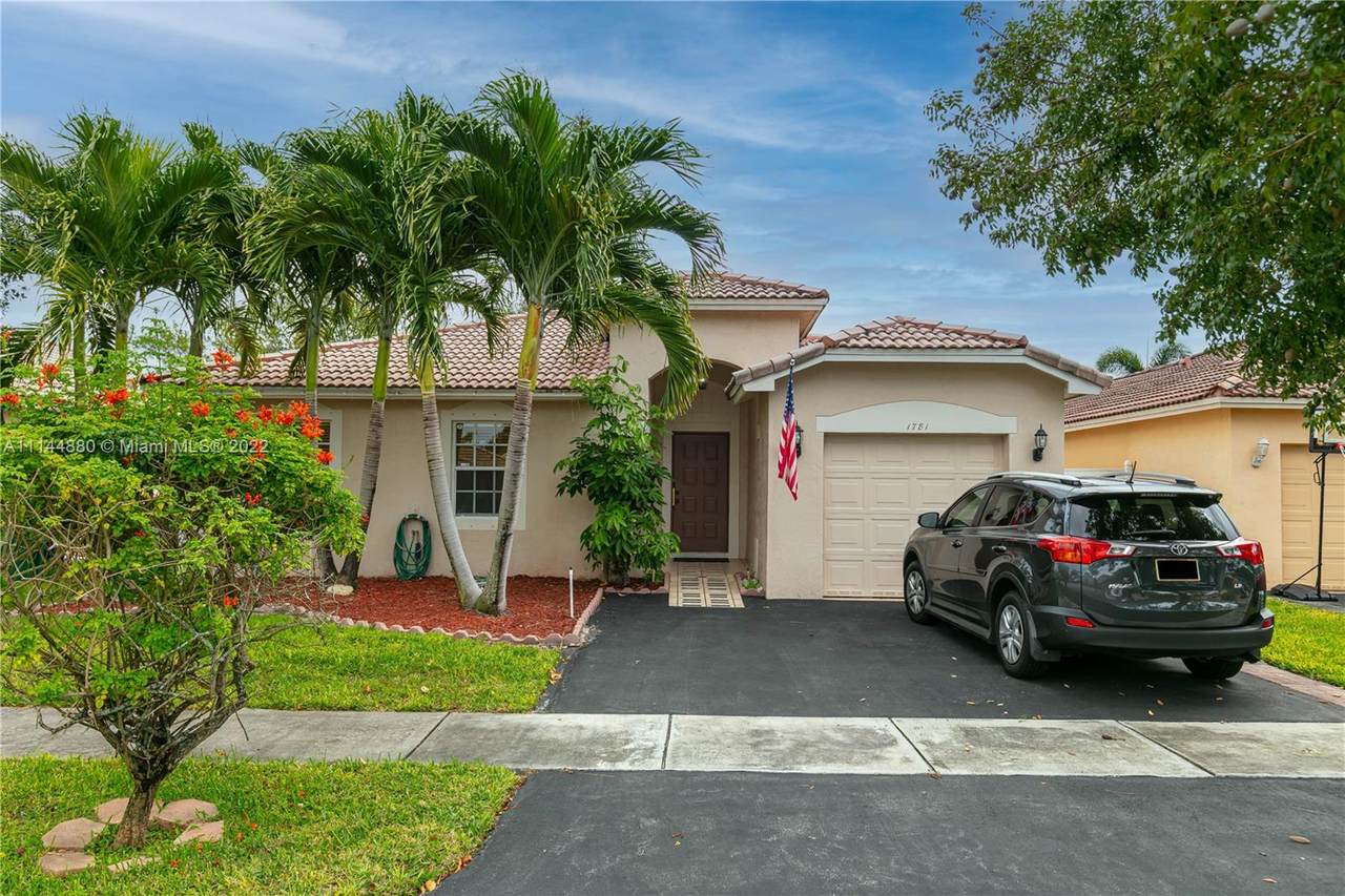 1781 119th Ave - Photo 1