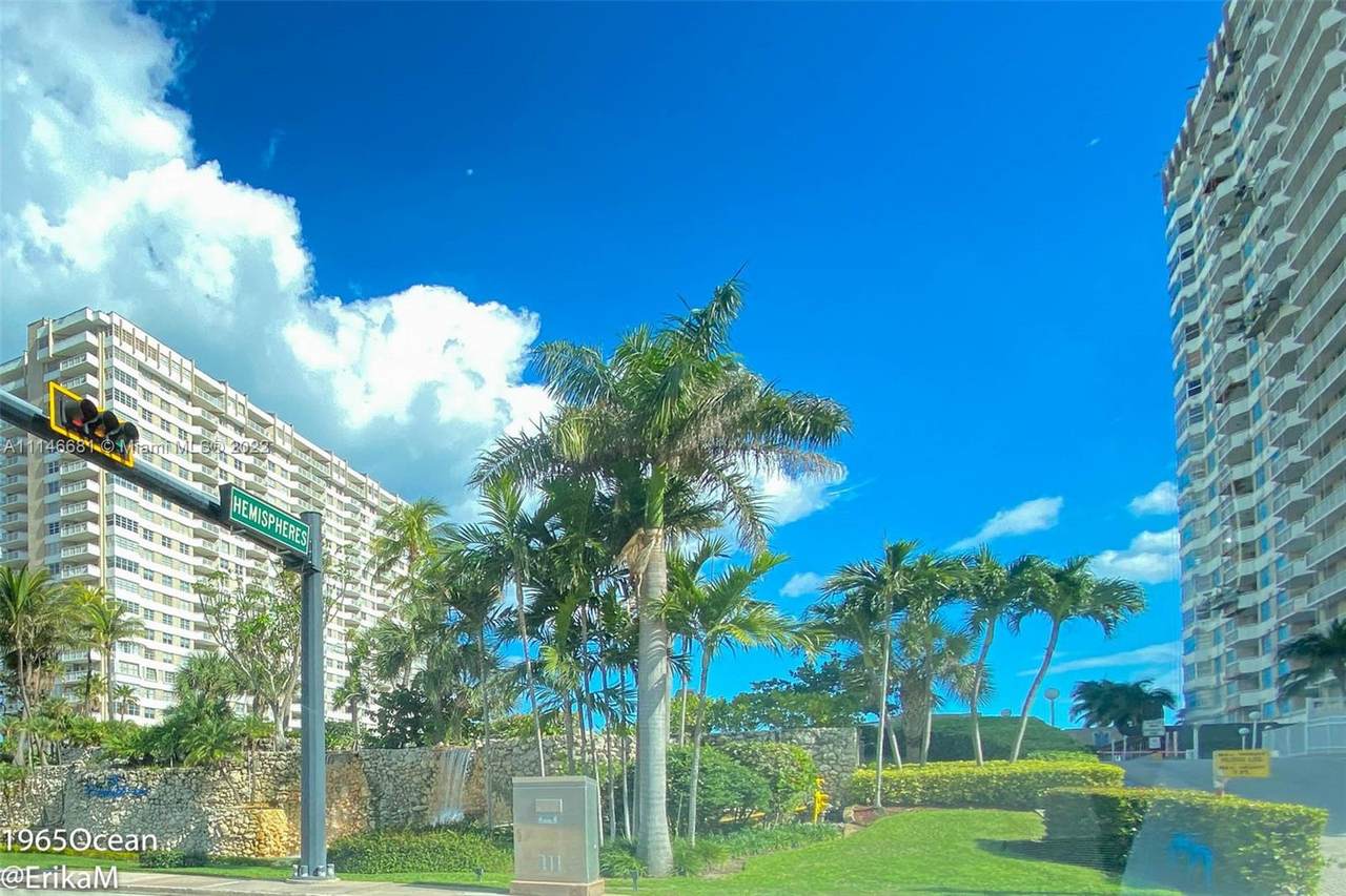 1965 Ocean Dr - Photo 1