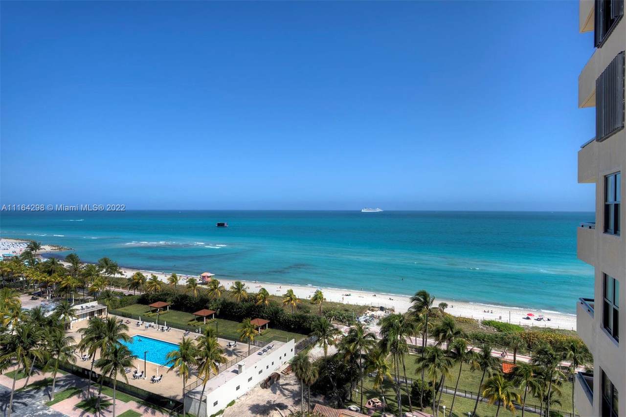 2555 Collins Ave - Photo 1