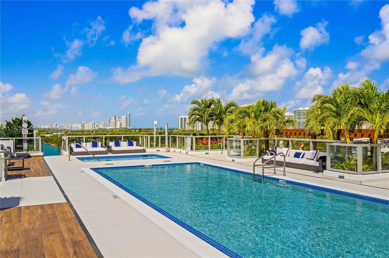 9521 Bay Harbor Dr - Photo 1