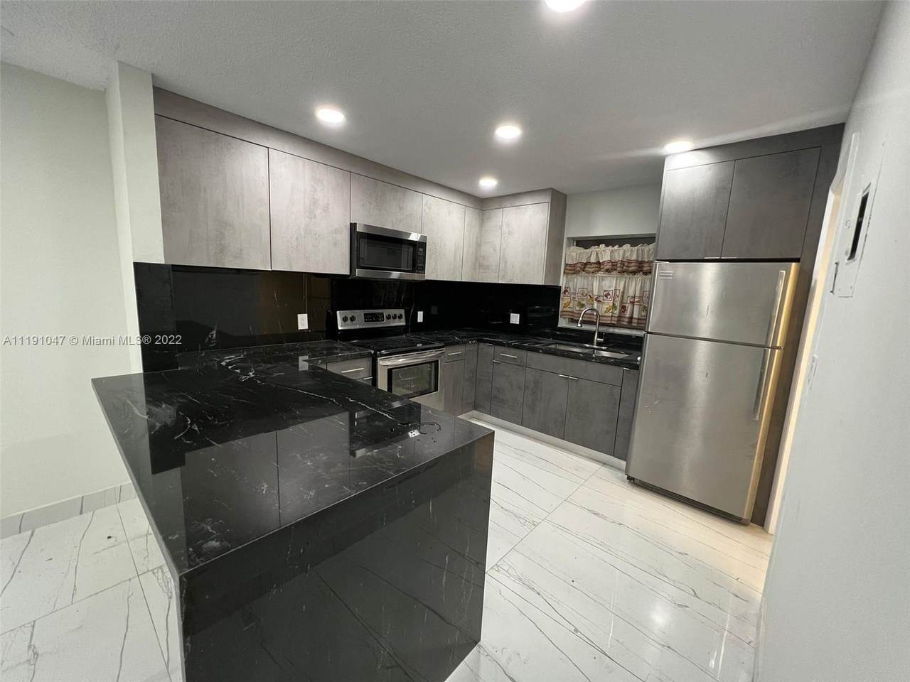 5140 40th Ave - Photo 1