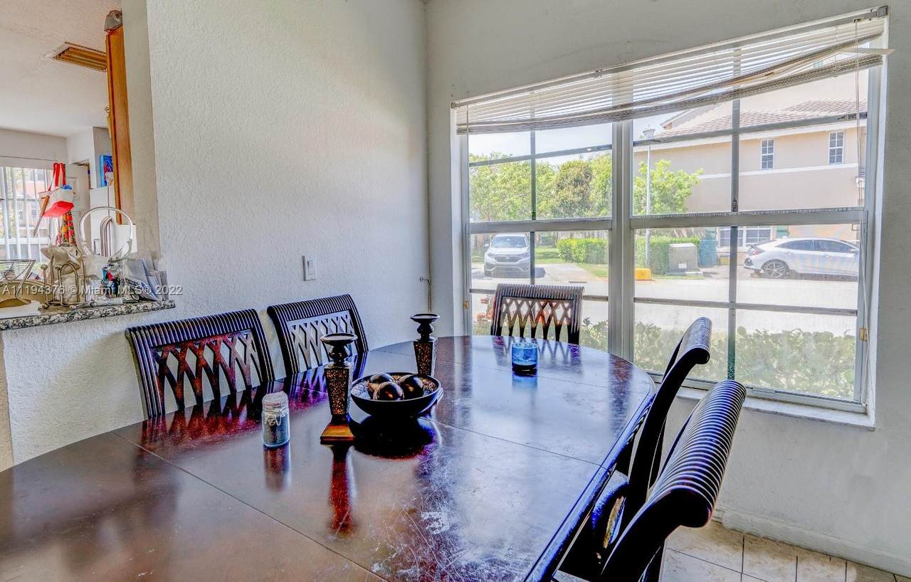 1771 6 ST - Photo 1