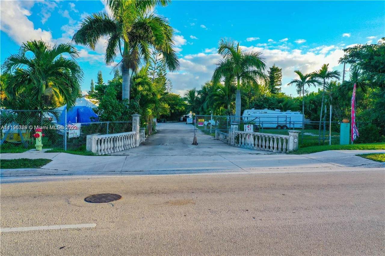 13755 & 13759 Overseas Hwy - Photo 1