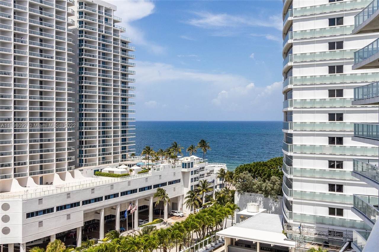 3101 Bayshore Dr - Photo 1