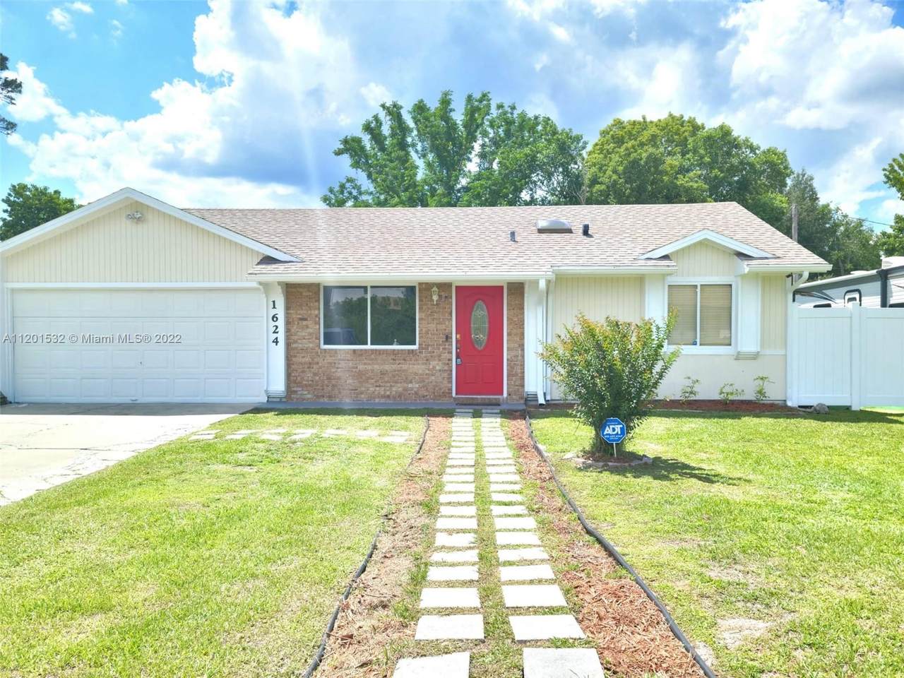 1624 Falmouth Ave - Photo 1
