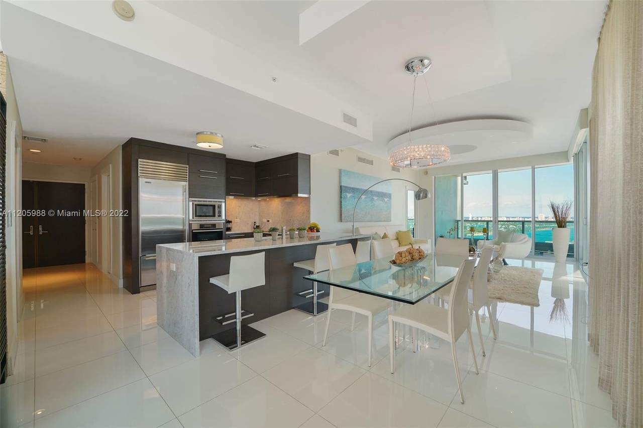 900 Biscayne Blvd - Photo 1