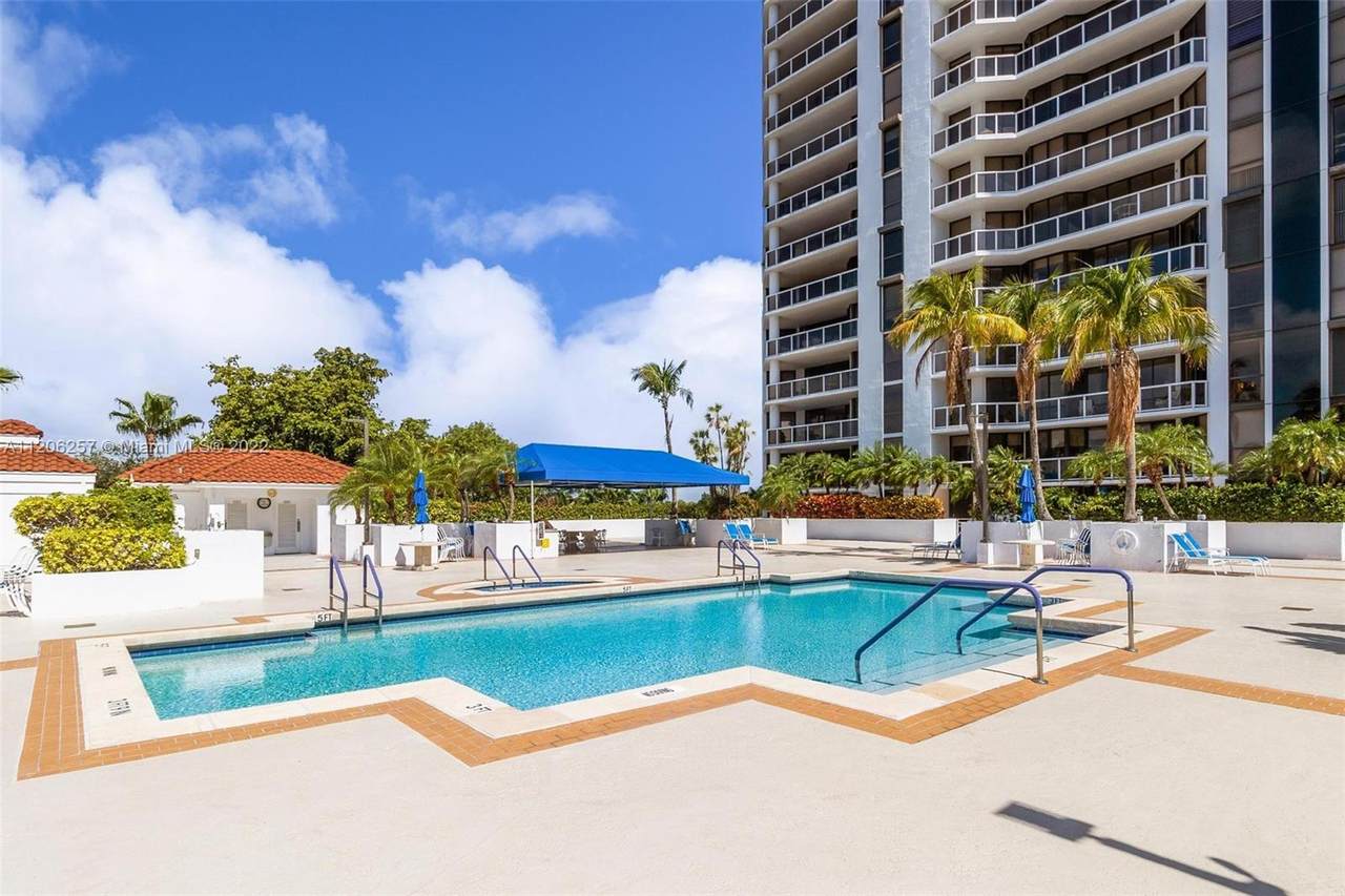 3600 Yacht Club Dr - Photo 1