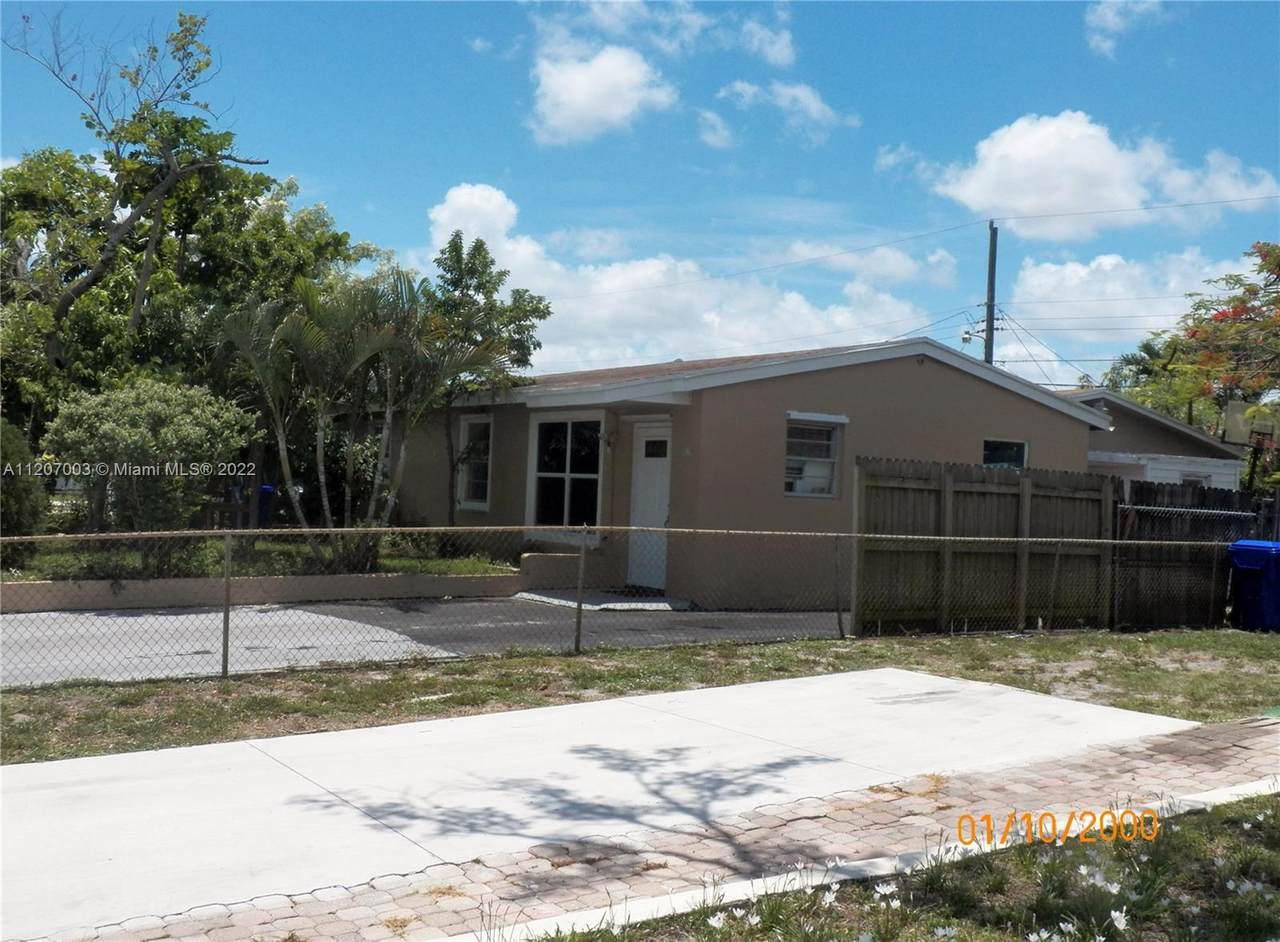 1520 68th Ave - Photo 1