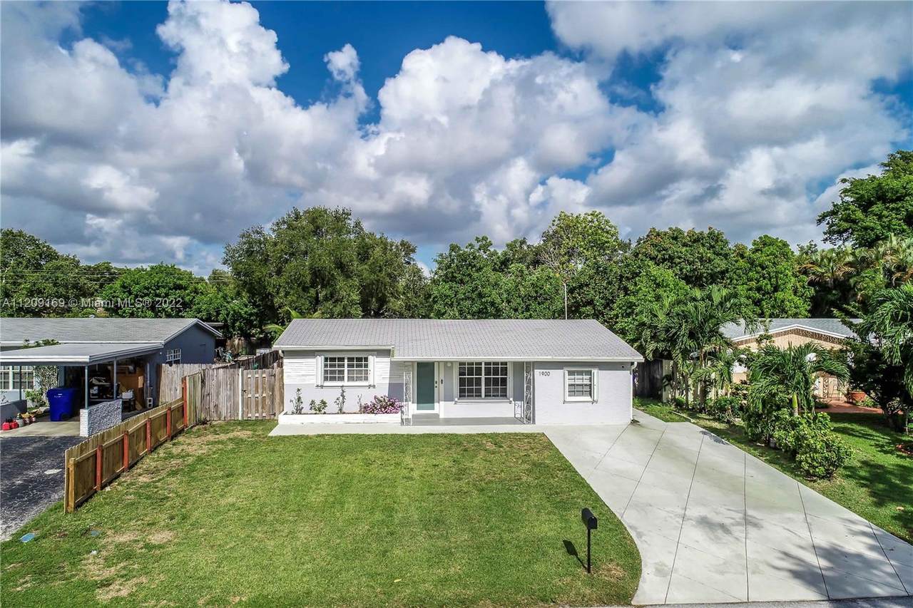 1900 62nd Ave - Photo 1