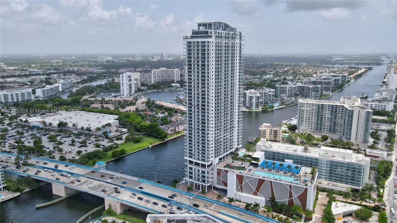 1849 Ocean Dr - Photo 1