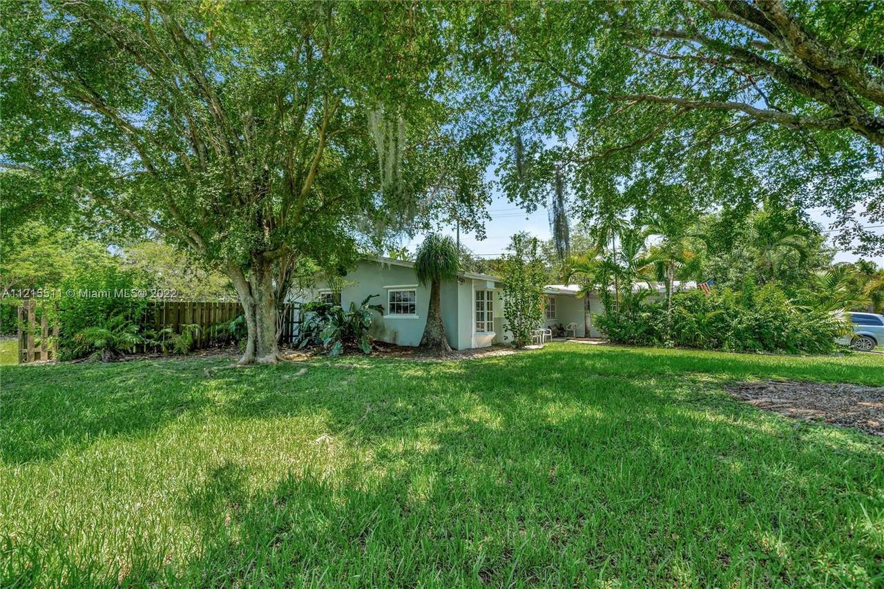 9030 196th Dr - Photo 1