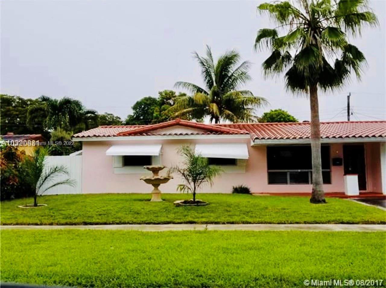 740 64th Way - Photo 1