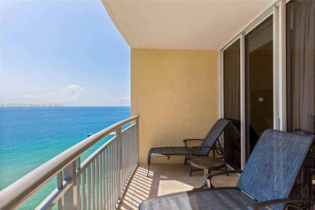 17375 Collins Ave - Photo 1