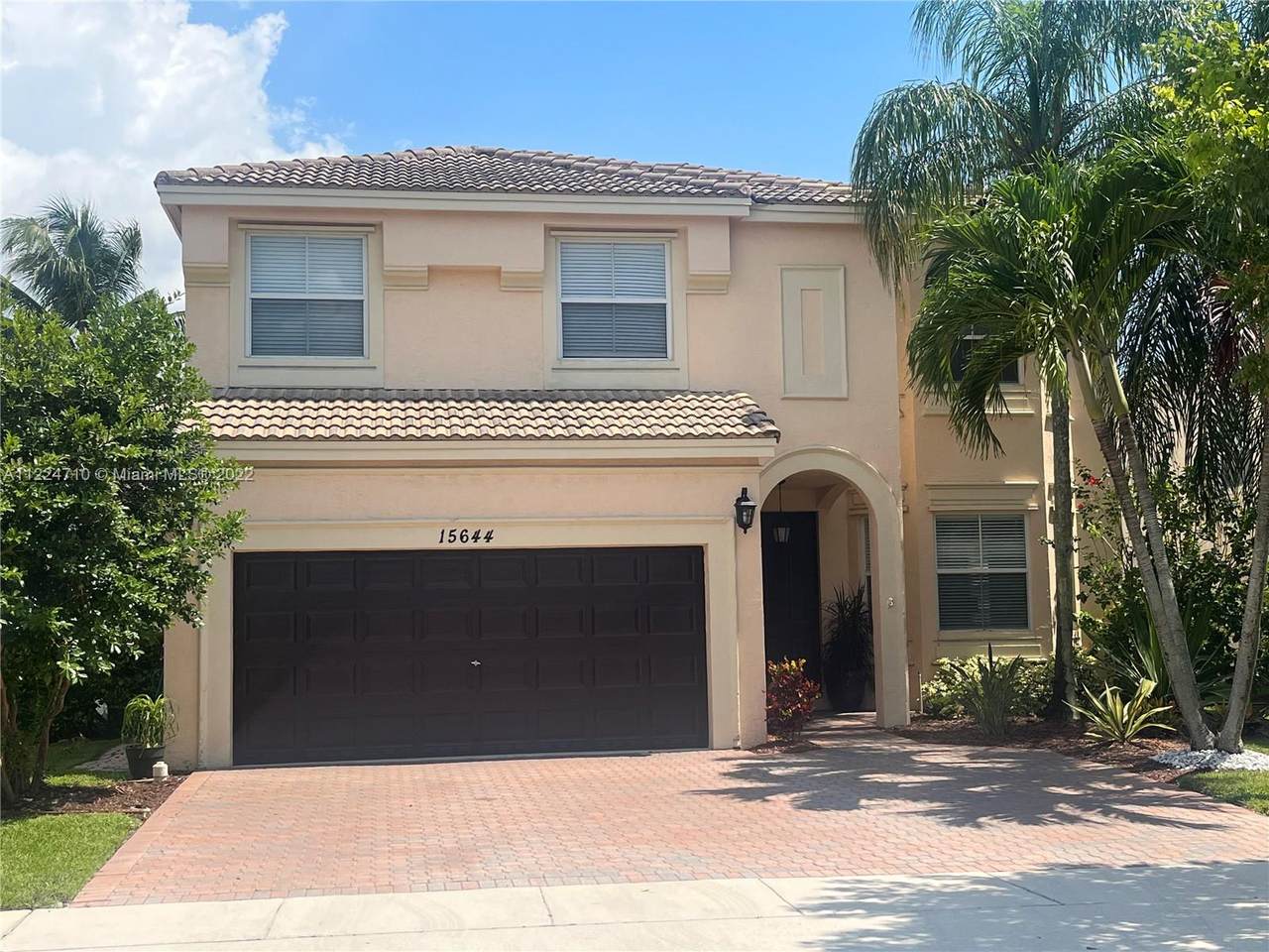 15644 52nd Ct - Photo 1