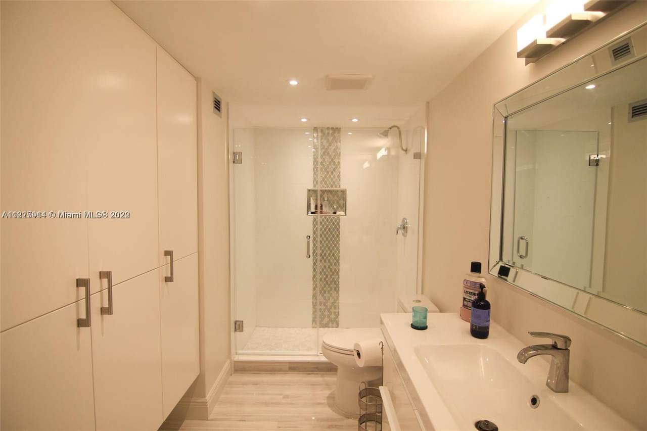 3210 10th St - Photo 1