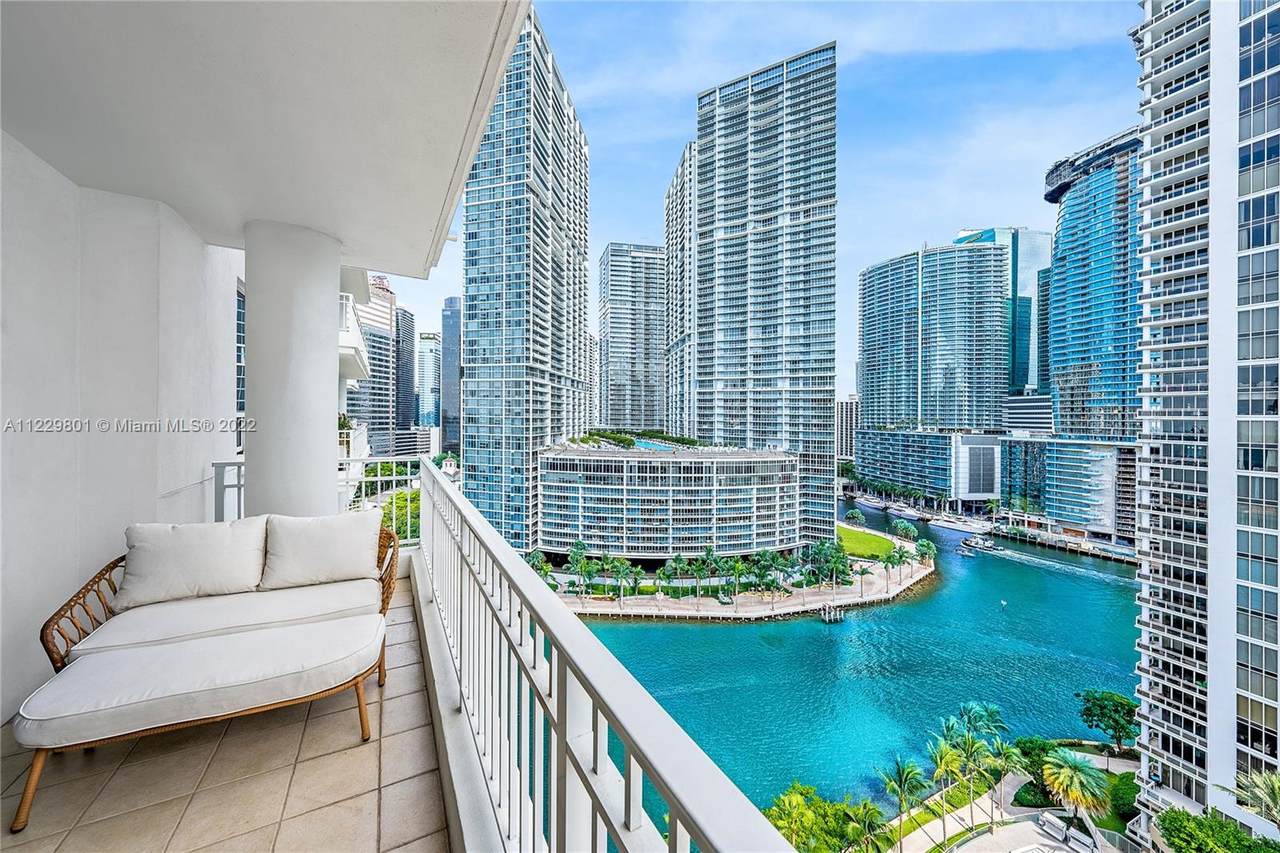 801 Brickell Key Blvd - Photo 1