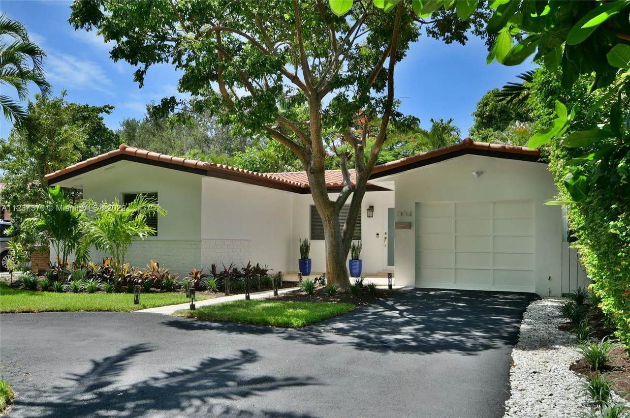684 Bird Rd - Photo 1